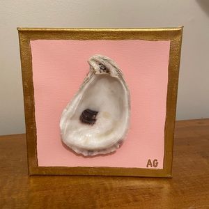 Oyster Canvas Decor